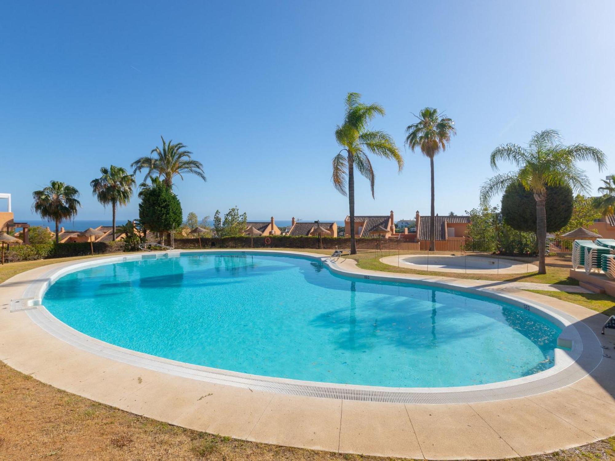 Lagos - In Free Wifi Holiday home *