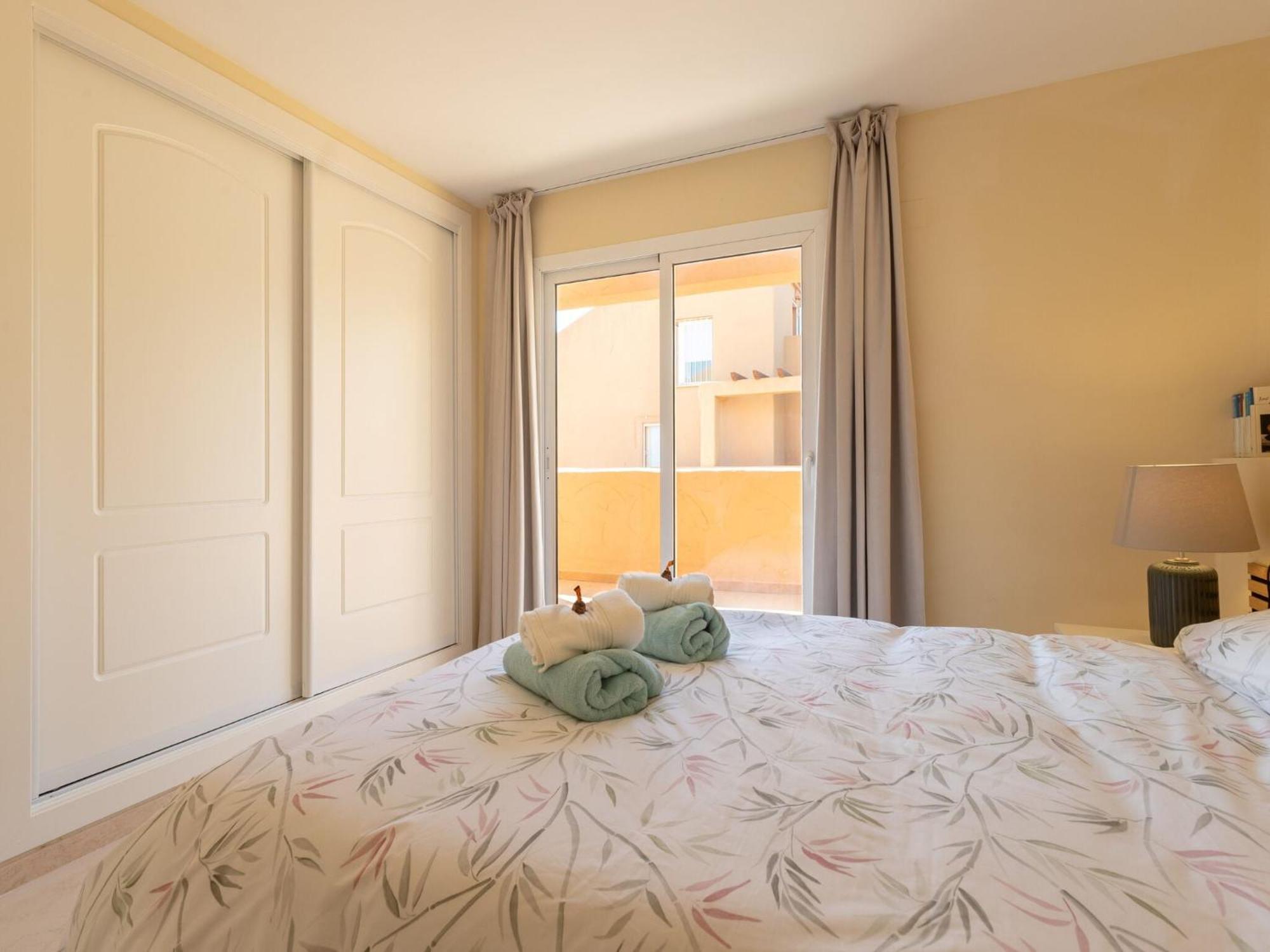 Lagos - In Free Wifi Holiday home *